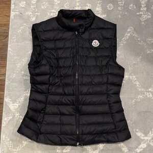 Women’s Moncler Igens Black Puffer Vest size 3